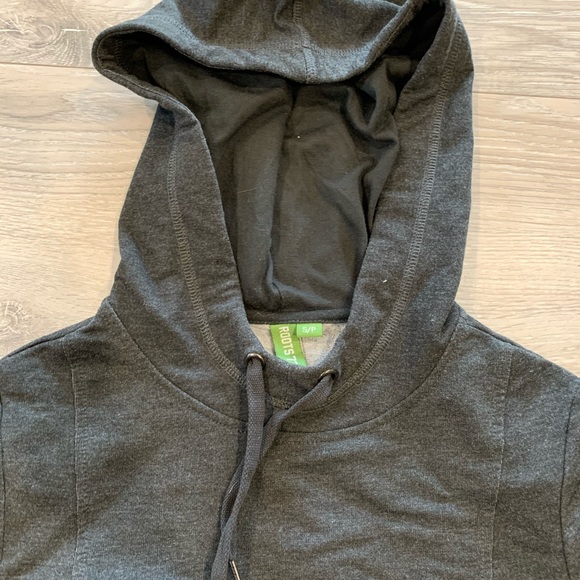 Roots pull over sweatshirt - Picture 2 of 4